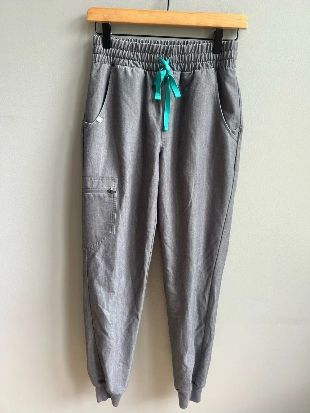 Figs Technical Collection Zamora Jogger Scrub Pants in Graphite Grey Size XS